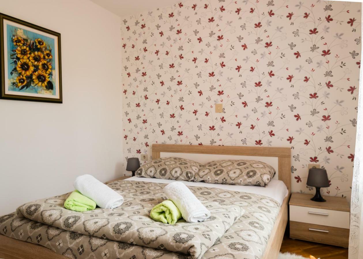 Apartments Alma Црвени-Врх Экстерьер фото