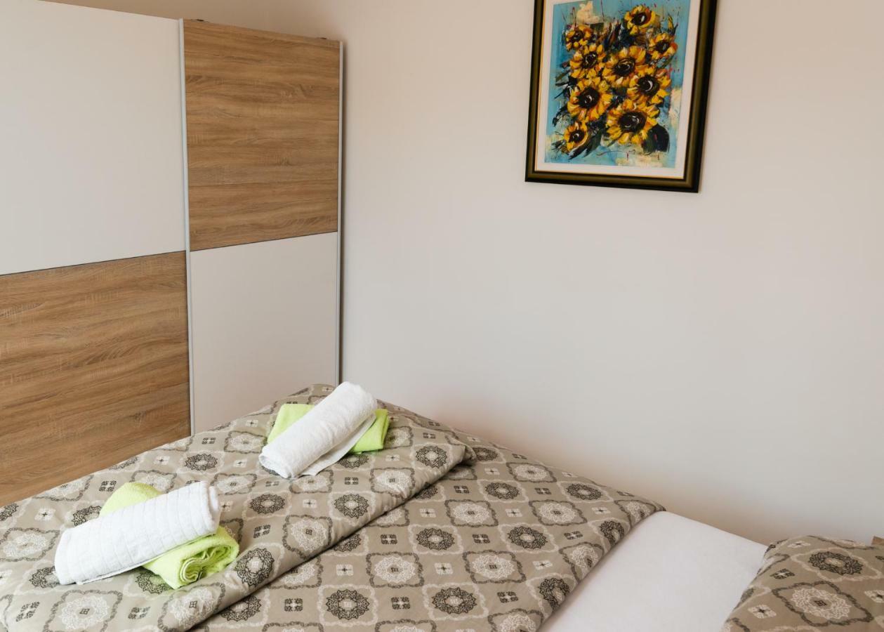 Apartments Alma Црвени-Врх Экстерьер фото